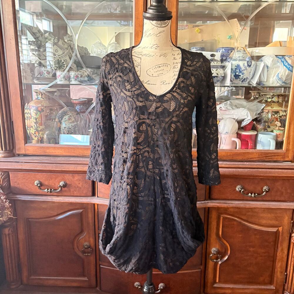 Anne Fontaine Paris Lace Dress Womens 40 Black 3/4 Sleeve Bubble Hem V-Neck